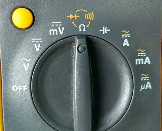 測二極管與電容