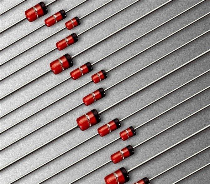 穩(wěn)壓二極管 穩(wěn)壓二極管